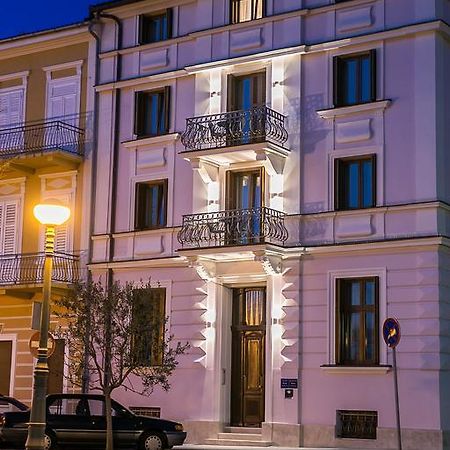 Apartments Villa Castello Crikvenica Dış mekan fotoğraf