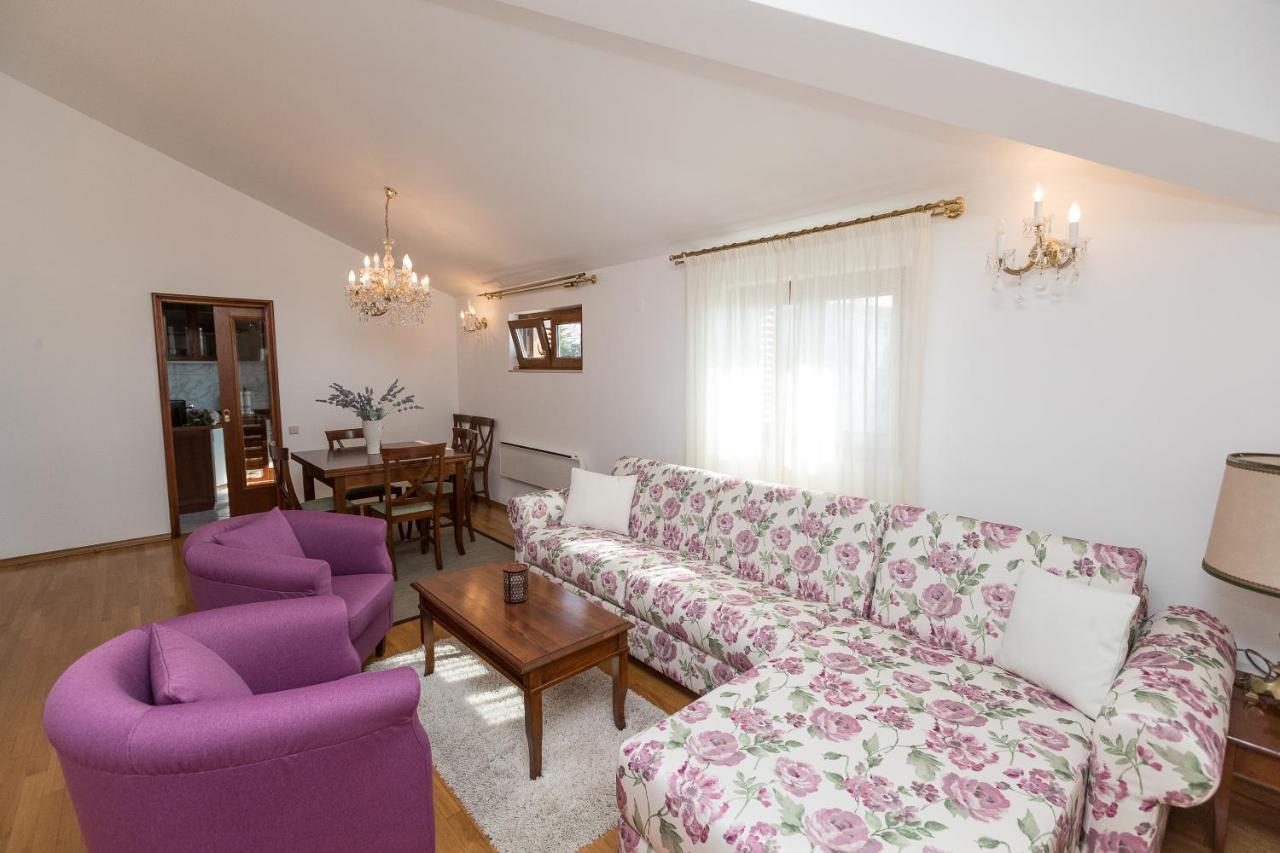Apartments Villa Castello Crikvenica Dış mekan fotoğraf
